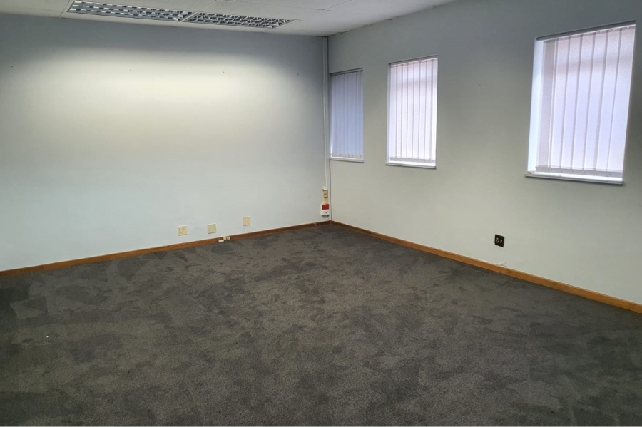 To Let commercial Property for Rent in Walmer Eastern Cape